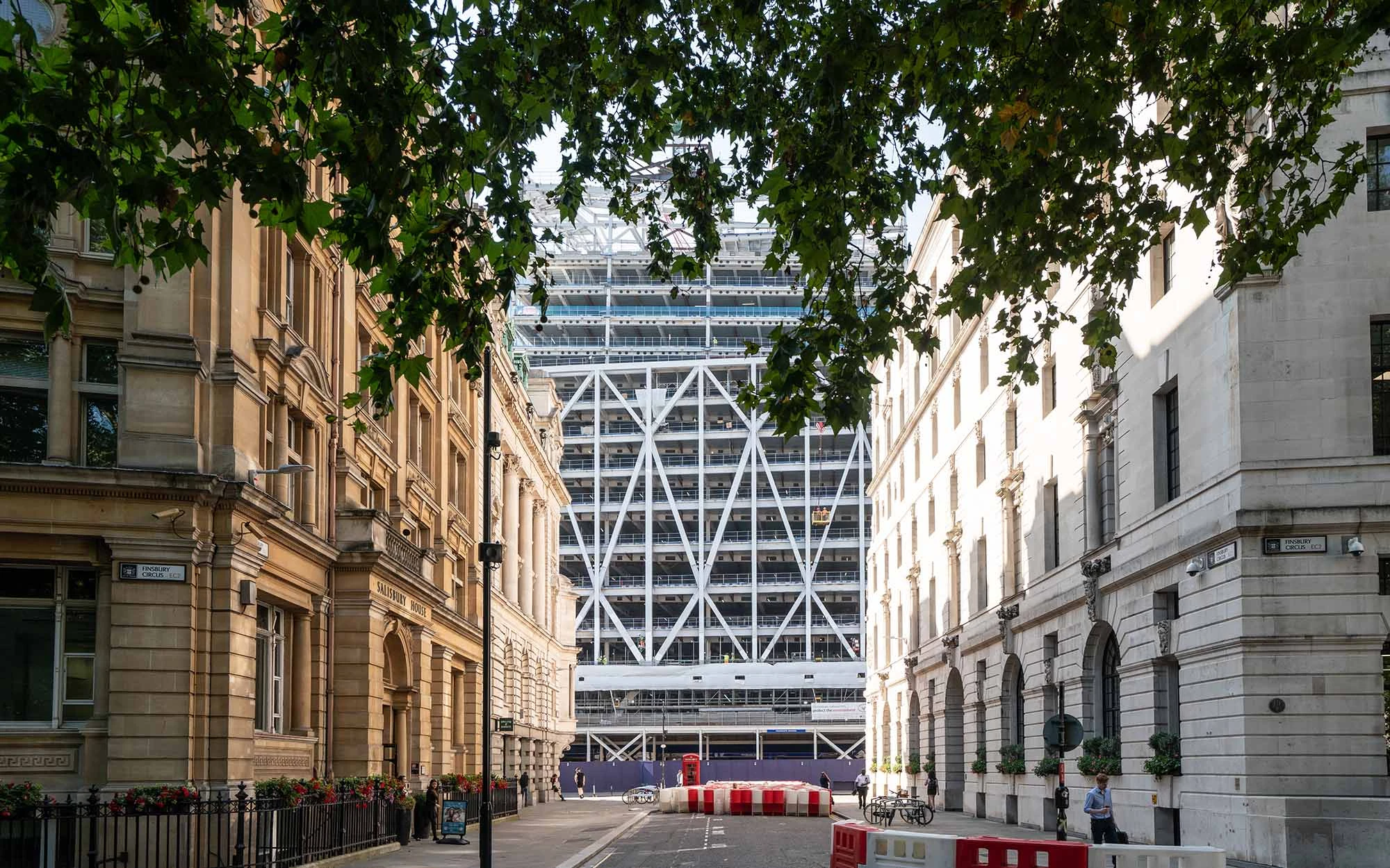 exterior construction site 21 moorfields