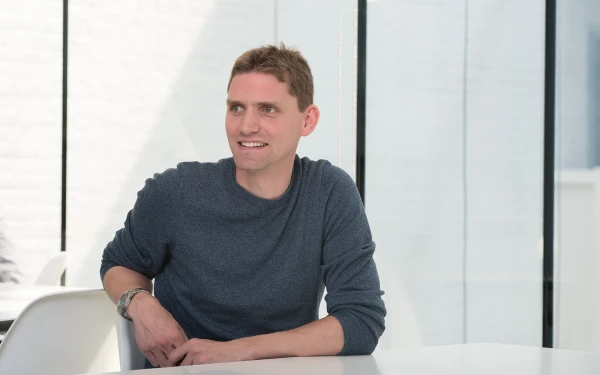 portrait of associate director nat keast