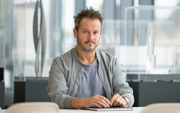 portrait of associate leszek marszalek