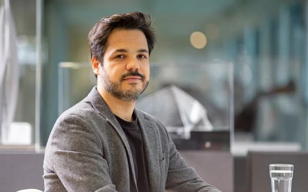 portrait of head of sustainably nuno correia