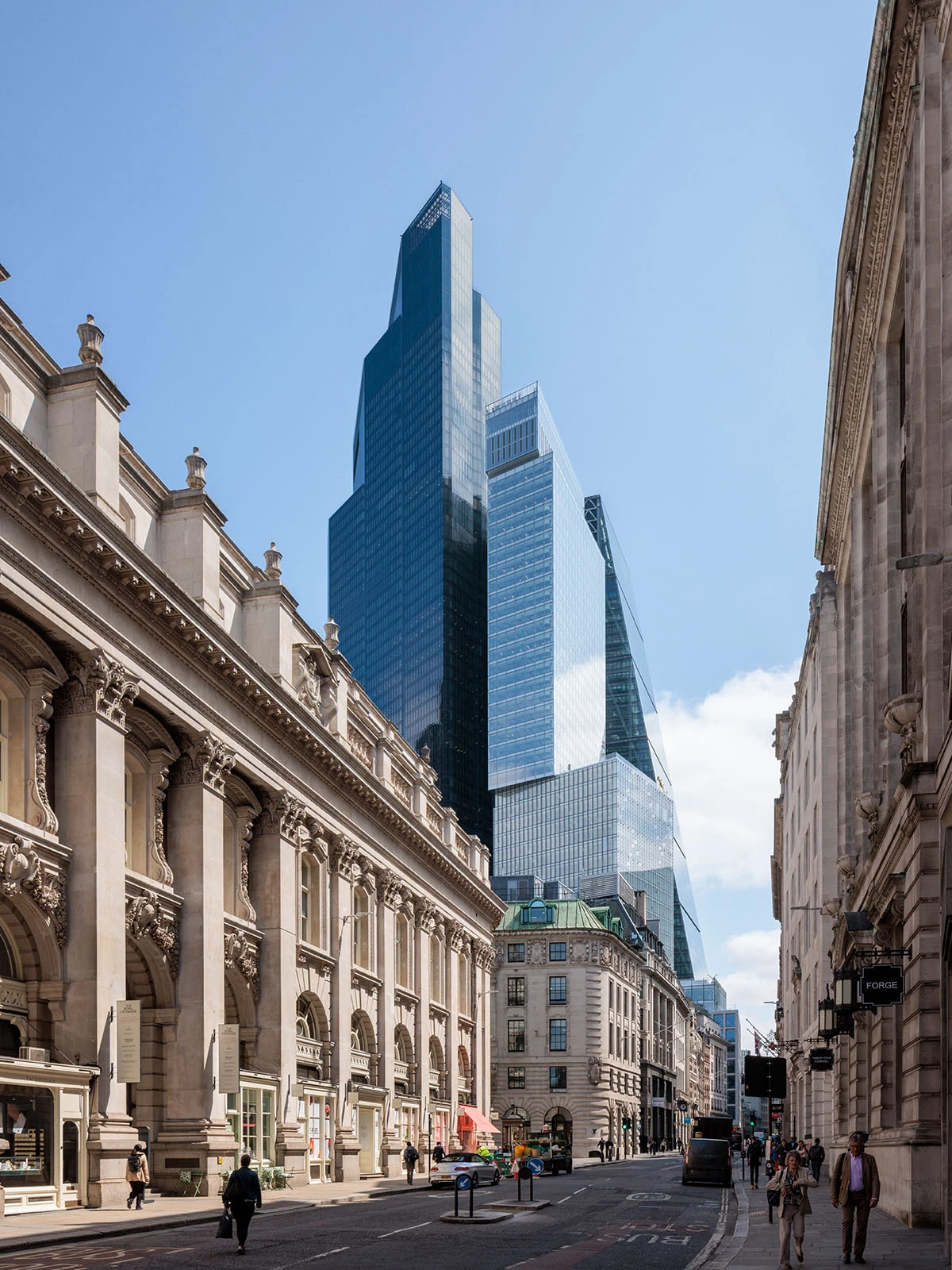 8 Bishopsgate exterior from street level