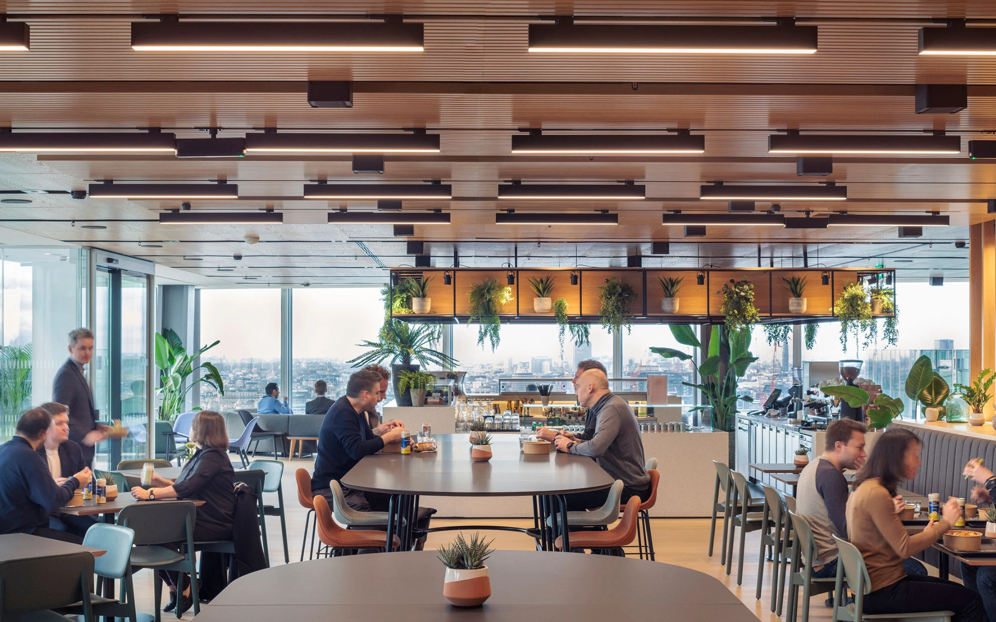 Level 26 restaurant and bar with people eating lunch