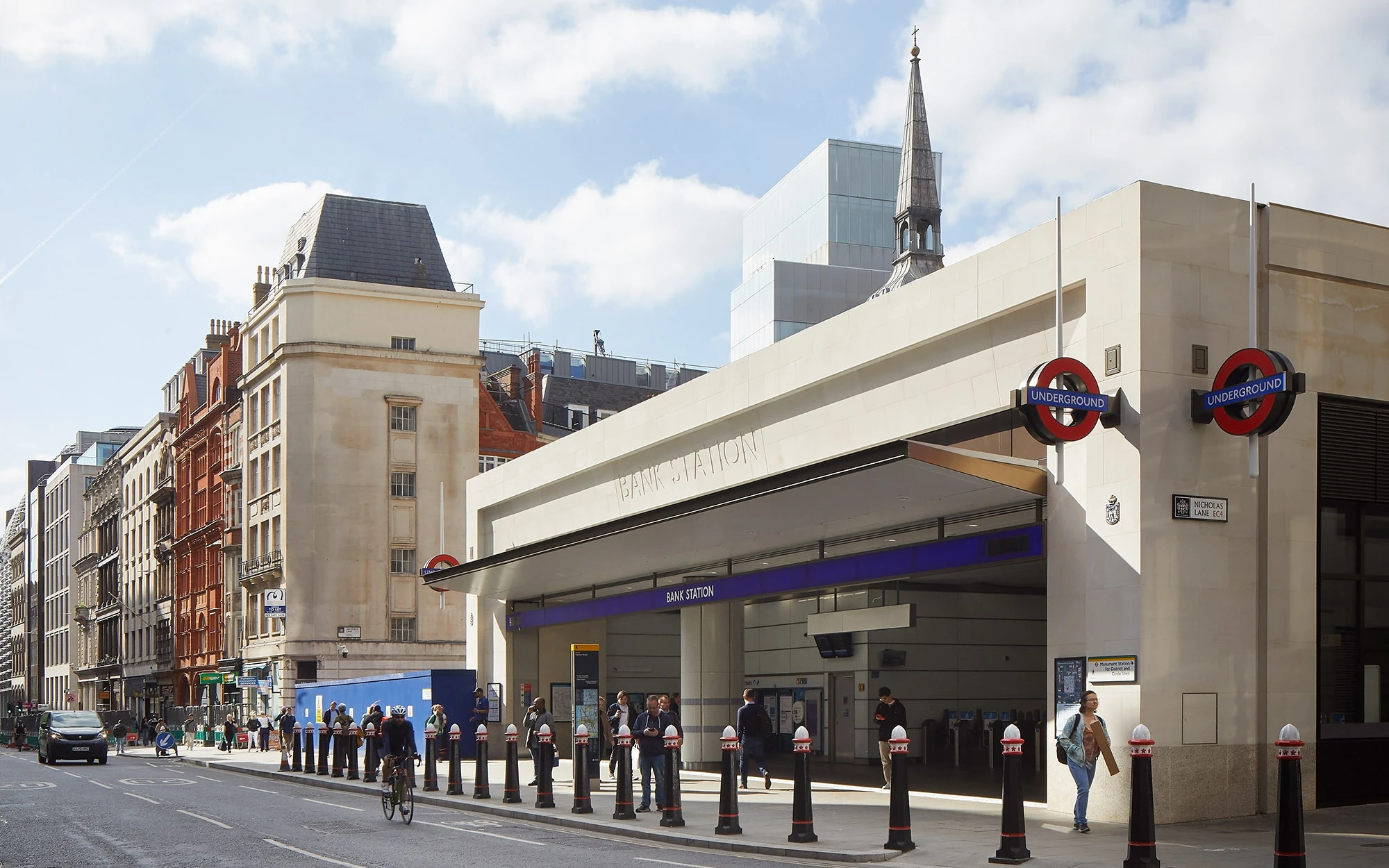 Exterior entrance of Bank Station