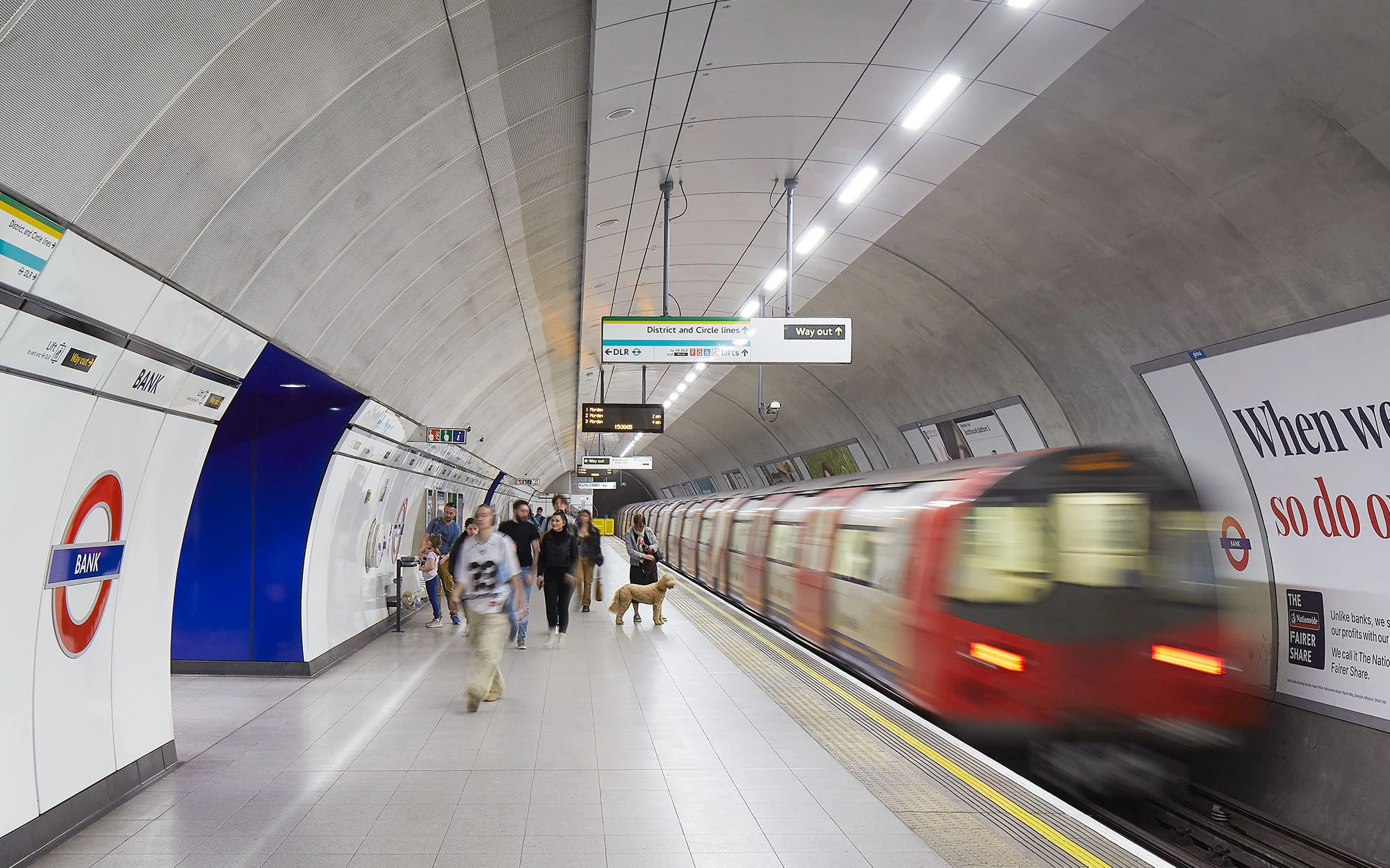 Platform level of Bank Station