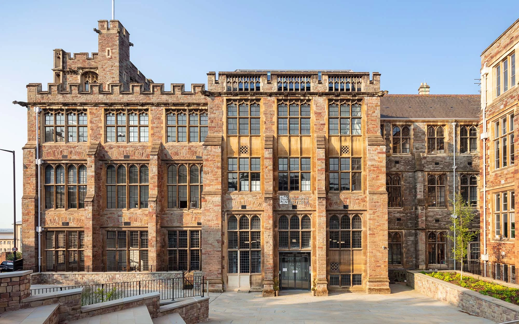 Historical façade Bristol Fry