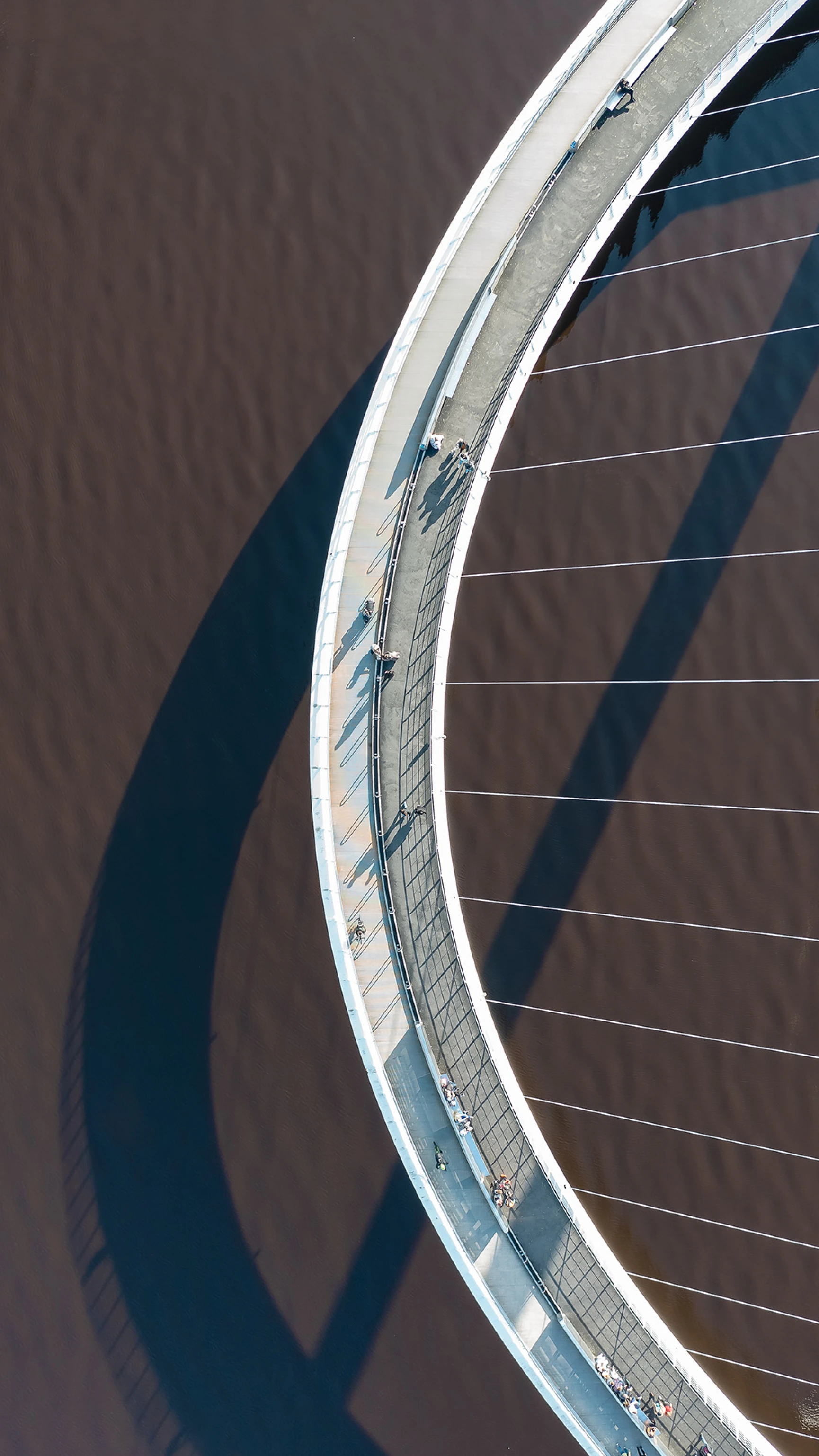 WilkinsonEyre — aerial view of Gateshead Millennium Bridge
