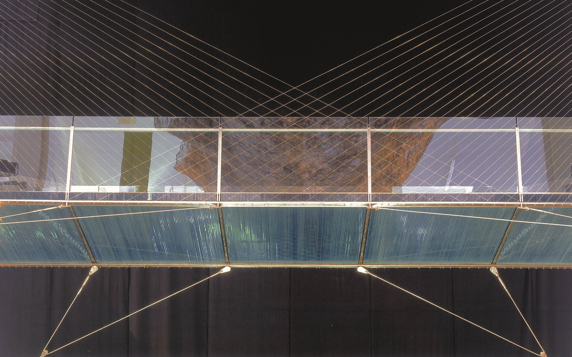 Challenge of materials bridges at the science museum